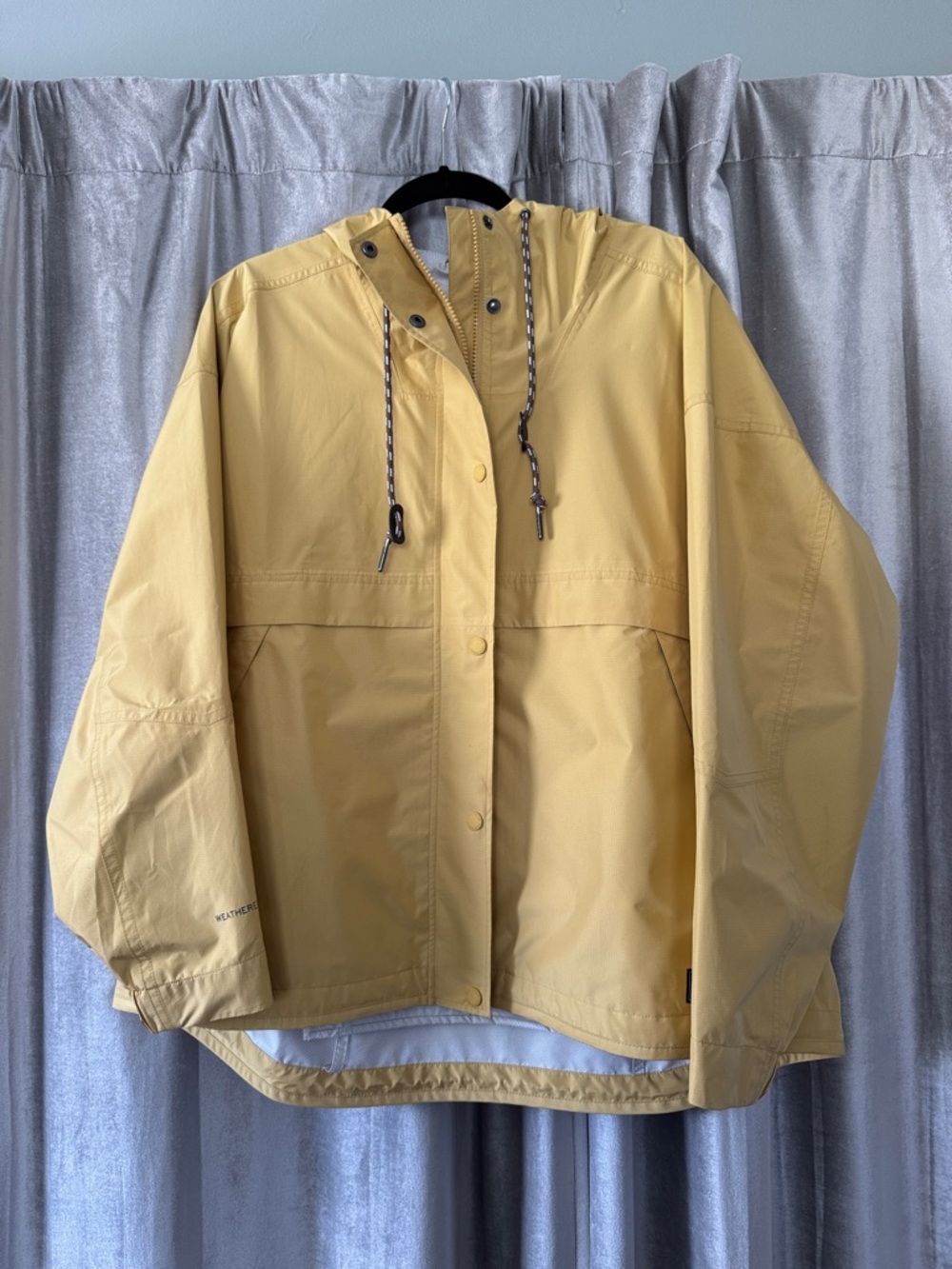 Eddie Bauer  Pac Proof Hooded Rain Jacket with Drawcord